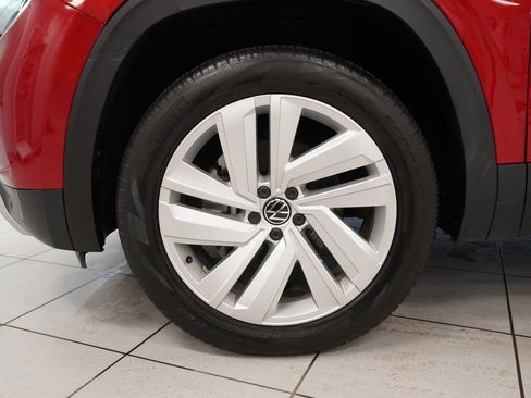 Used 2021 Volkswagen Atlas Cross Sport SE w/ Panoramic Sunroof Package image 17