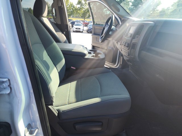 Used 2015 RAM 1500 Express AWD/4WD image 38