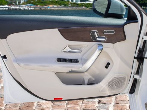 Used 2022 Mercedes-Benz A 220 image 10