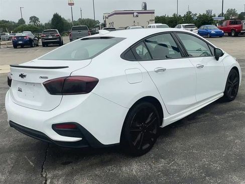 Used 2018 Chevrolet Cruze Premier image 31