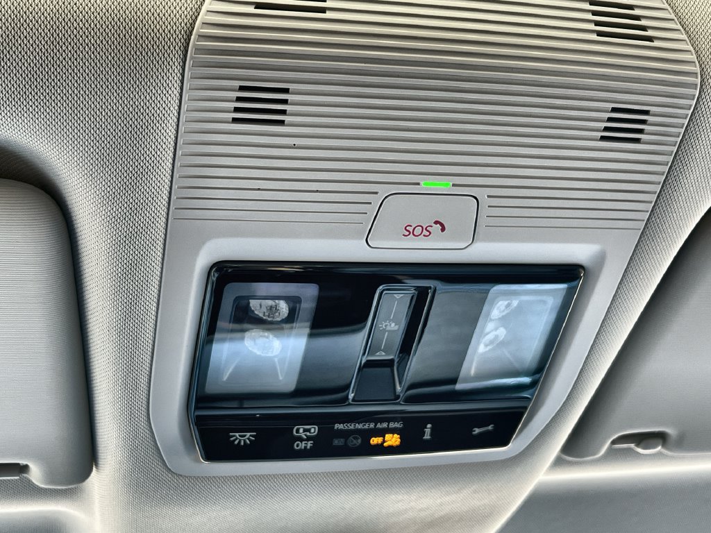 Used 2025 Volkswagen ID. Buzz 1st Edition AWD/4WD image 38