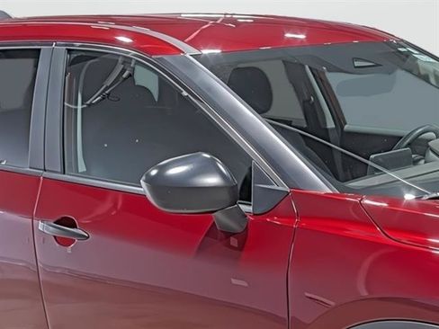 Used 2023 Nissan Rogue S AWD/4WD image 16