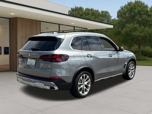 Used 2026 BMW X5 sDrive40i w/ Premium Package RWD image 8
