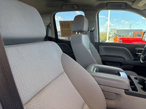 Used 2018 Chevrolet Silverado 1500 W/T w/ Black Out Edition image 27