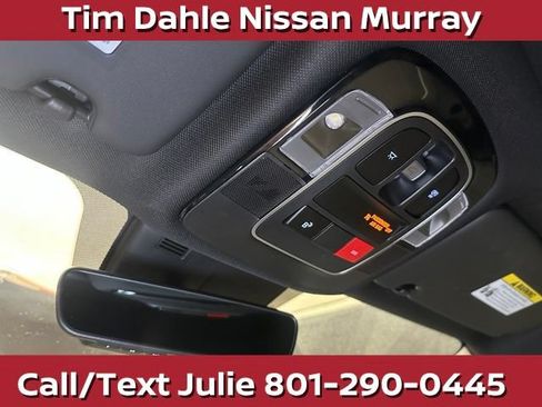 Used 2025 Hyundai Tucson Limited AWD/4WD image 32