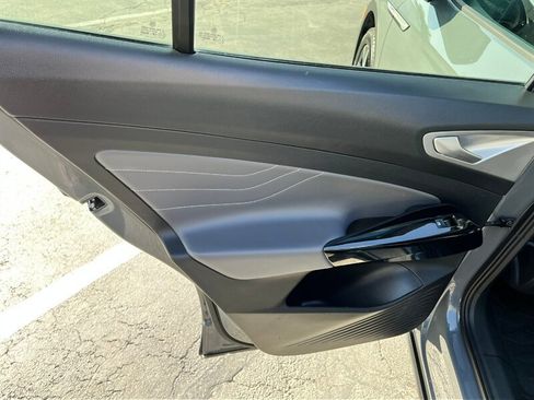 Used 2023 Volkswagen ID.4 Pro S image 24