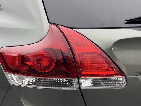 Used 2013 Toyota Venza LE image 22