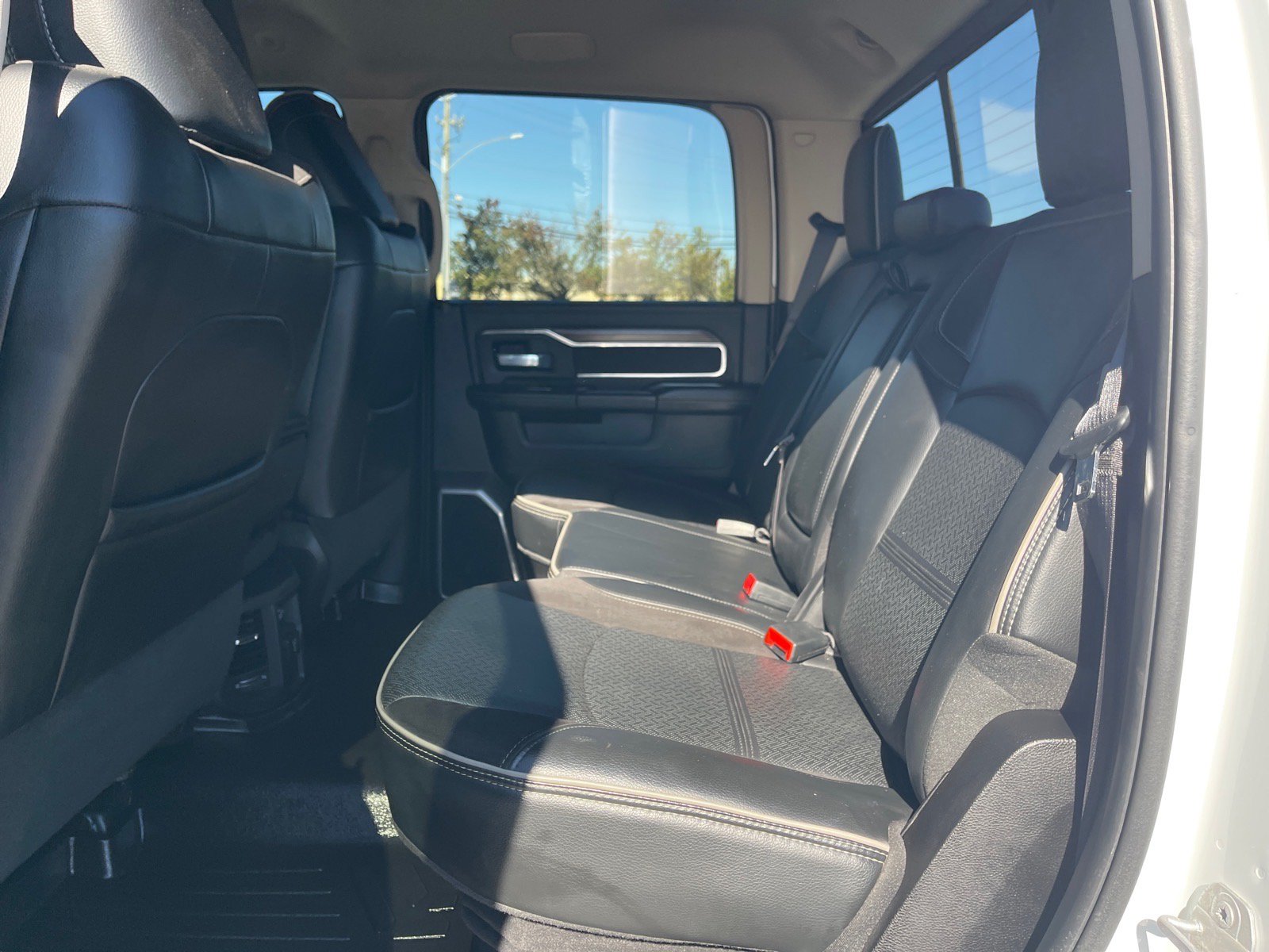 Used 2022 RAM 2500 Laramie AWD/4WD image 11