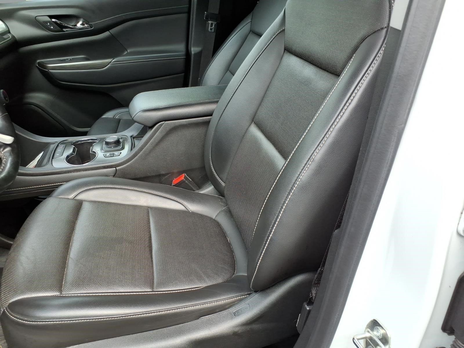 Used 2023 GMC Acadia SLT w/ Elevation Edition AWD/4WD image 9