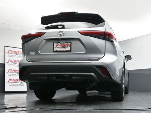 Used 2022 Toyota Highlander XLE image 44