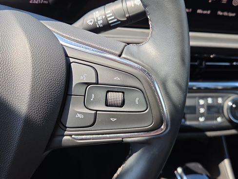 Used 2025 Buick Envista Sport Touring w/ Convenience I Package FWD image 20