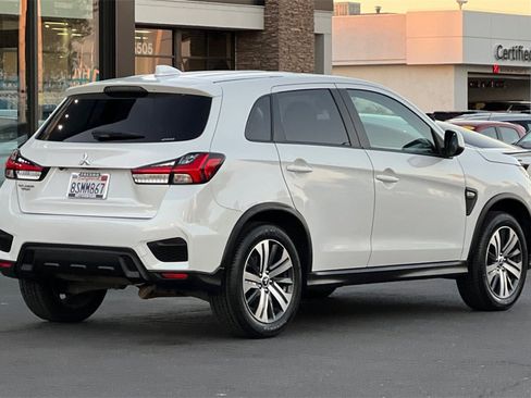 Used 2020 Mitsubishi Outlander Sport ES image 6