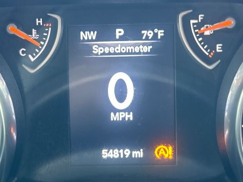 Used 2020 Jeep Wrangler Sport AWD/4WD image 16