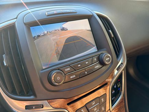 Used 2014 Buick LaCrosse Leather image 22