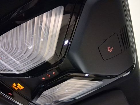 Used 2021 BMW 330i Sedan w/ Convenience Package image 28