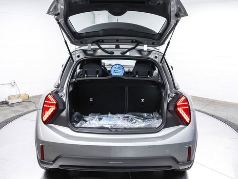 New 2026 MINI Cooper 2-Door Hardtop image 26