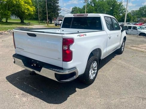 Used 2023 Chevrolet Silverado 1500 LT AWD/4WD image 4
