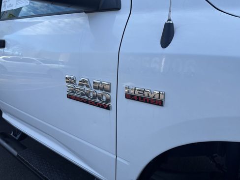 Used 2016 RAM 3500 Tradesman image 8