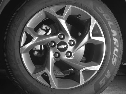 Used 2025 Chevrolet Trax LT FWD image 12
