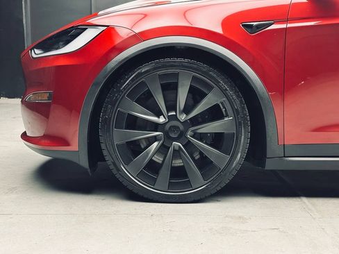 Used 2023 Tesla Model X AWD/4WD image 38