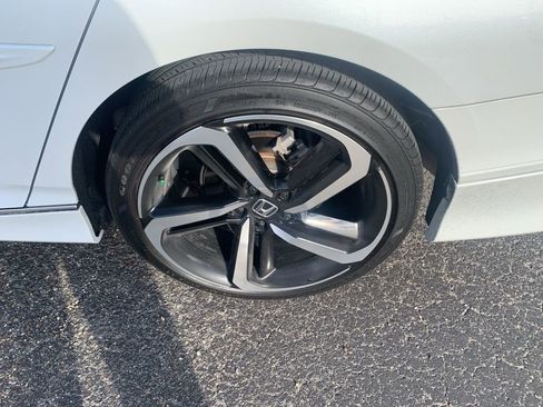 Used 2022 Honda Accord Sport image 10