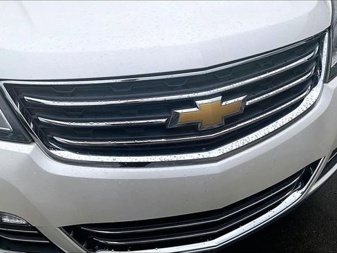 Used 2015 Chevrolet Traverse LTZ FWD image 24