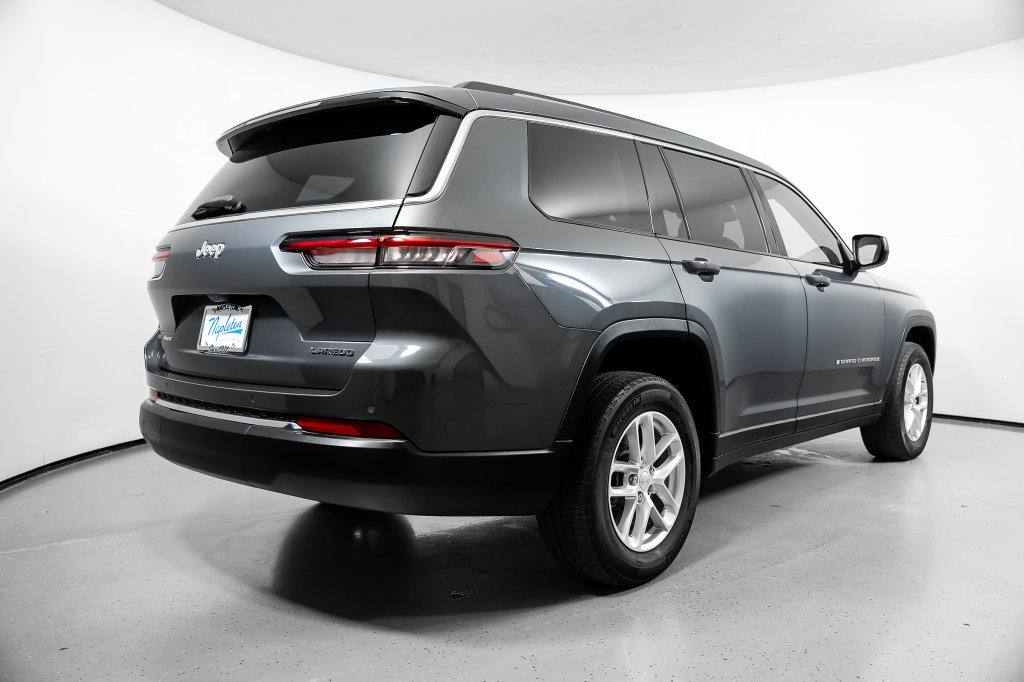 Used 2023 Jeep Grand Cherokee L Laredo w/ Luxury Tech Group I AWD/4WD image 8
