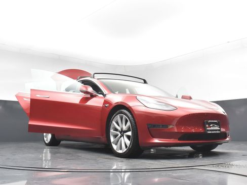 Used 2019 Tesla Model 3 Long Range image 29