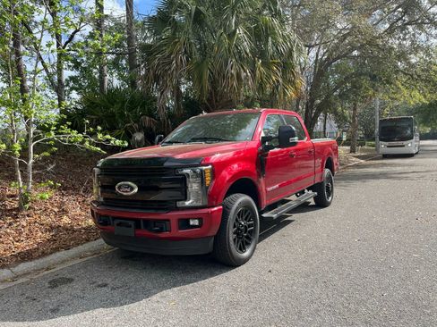 Used 2019 Ford F250 Lariat image 7