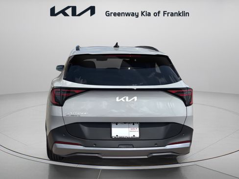 New 2027 Kia Sportage EX FWD image 6