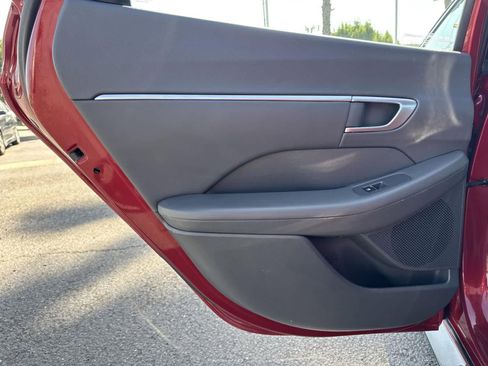 Used 2023 Hyundai Sonata SEL Plus w/ Preferred Accessory Package image 27