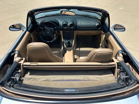Used 2000 MAZDA MX-5 Miata image 5