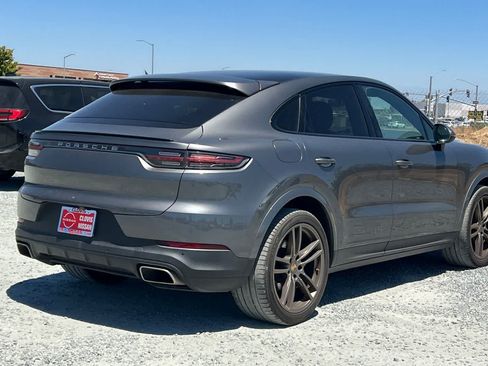 Used 2021 Porsche Cayenne Coupe AWD/4WD image 3
