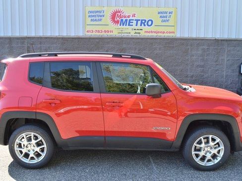 Used 2022 Jeep Renegade Latitude image 9