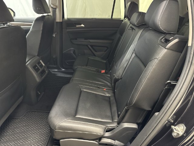Used 2021 Volkswagen Atlas SE FWD image 12