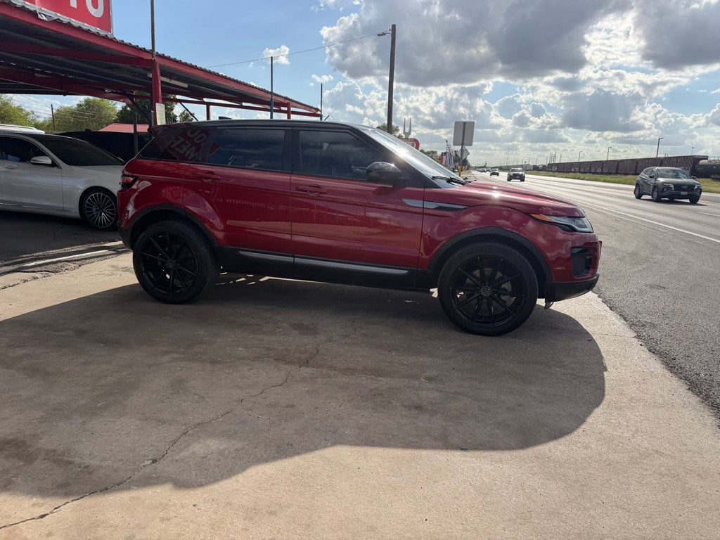Used 2018 Land Rover Range Rover Evoque SE AWD/4WD image 16