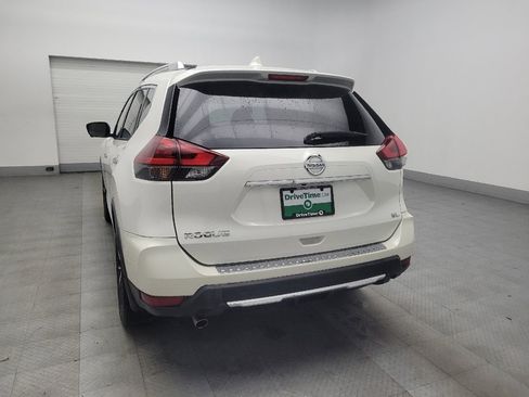 Used 2018 Nissan Rogue SL w/ Premium Package FWD image 6