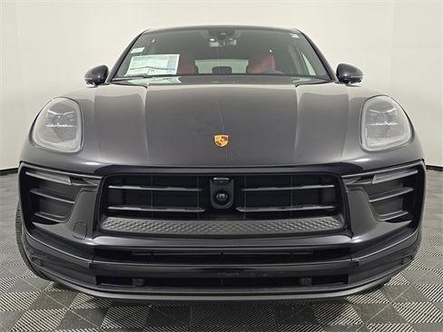 New 2026 Porsche Macan image 10