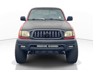 Used 2002 Toyota Tacoma PreRunner video 2