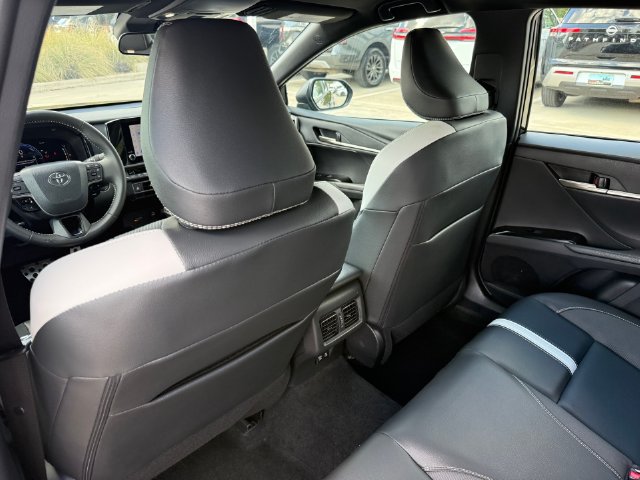 Used 2026 Toyota Camry SE FWD image 24