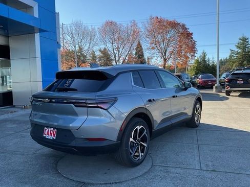 New 2026 Chevrolet Equinox EV LT image 7