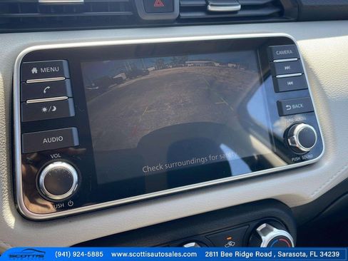 Used 2021 Nissan Versa SV image 28