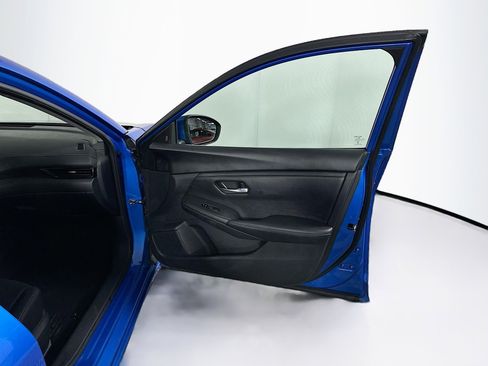 Used 2024 Nissan Sentra SV image 30