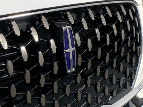 New 2025 Lincoln Corsair Grand Touring w/ Equipment Group 302A AWD/4WD image 13