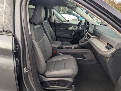 New 2026 Ford Explorer Active w/ Active Comfort Package image 31