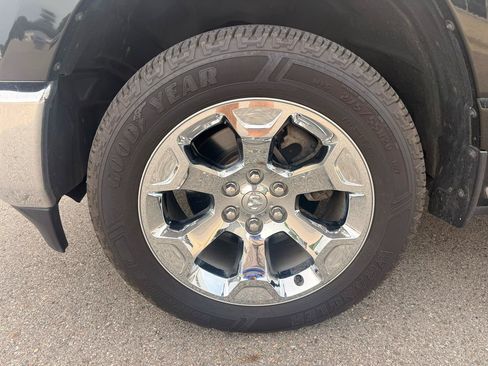 Used 2022 RAM 1500 Big Horn AWD/4WD image 9