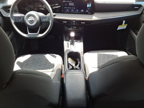 Used 2026 Nissan Kicks SV FWD image 10