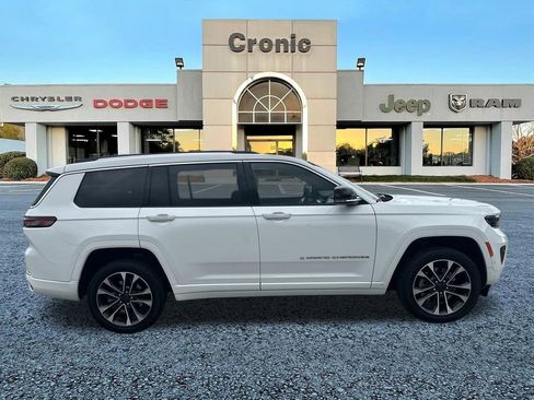 Used 2023 Jeep Grand Cherokee L Overland AWD/4WD image 2