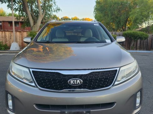 Used 2014 Kia Sorento LX AWD/4WD image 1