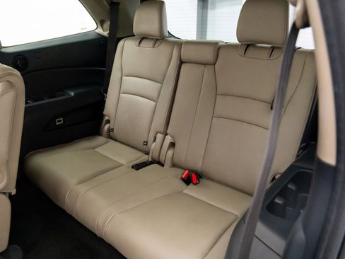 Used 2021 Honda Pilot Touring image 18